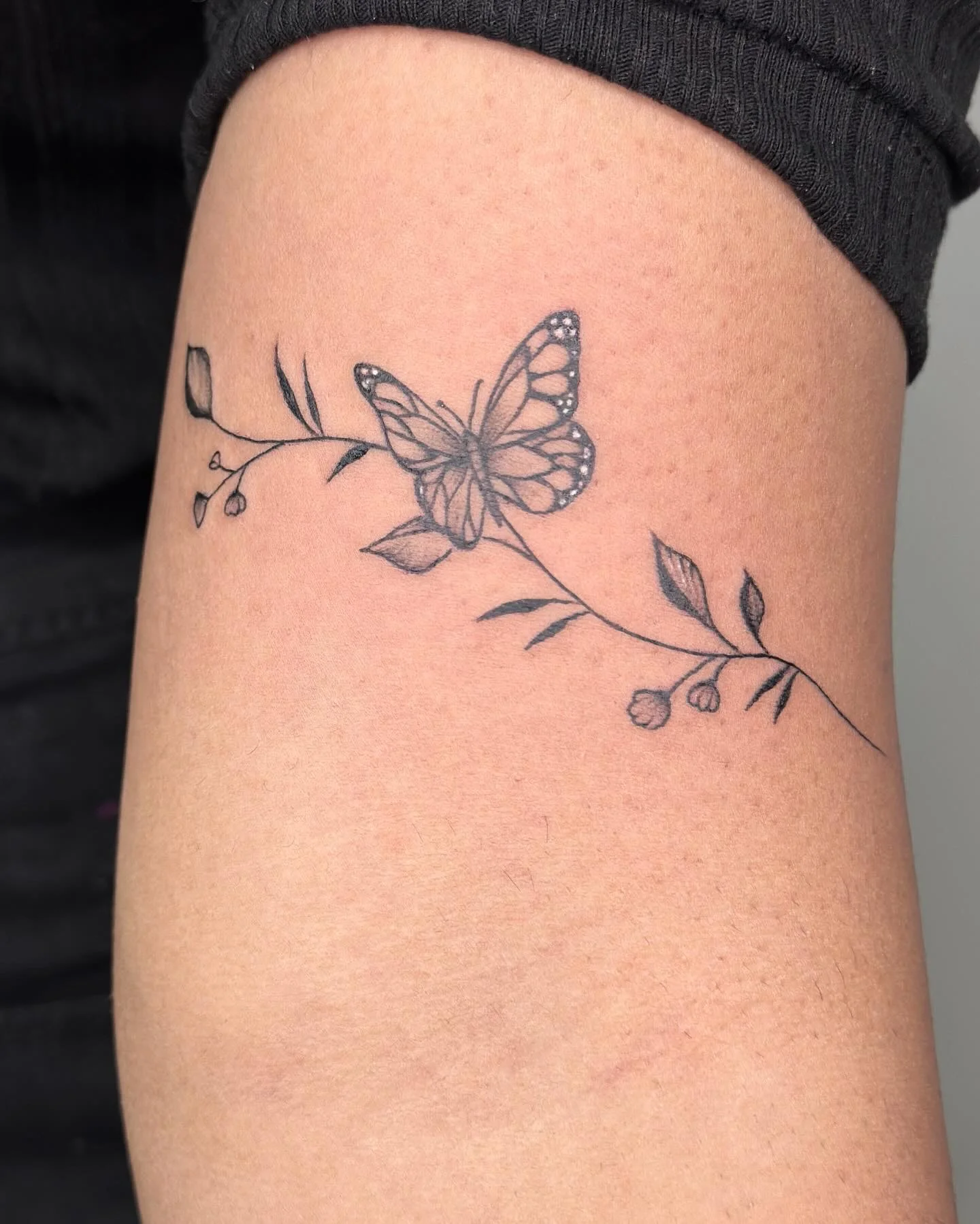 Butterfly Flower Band